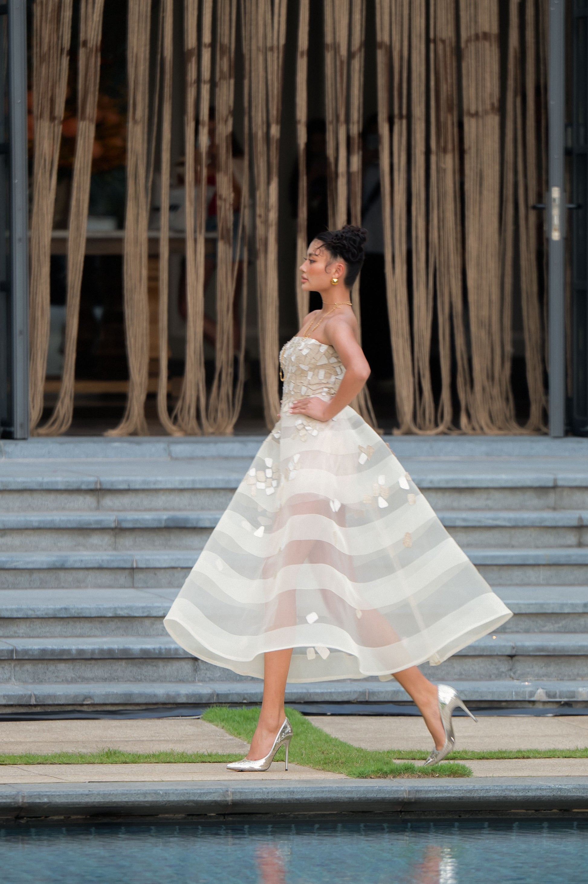 Alba Plena Strapless Cocktail Dress