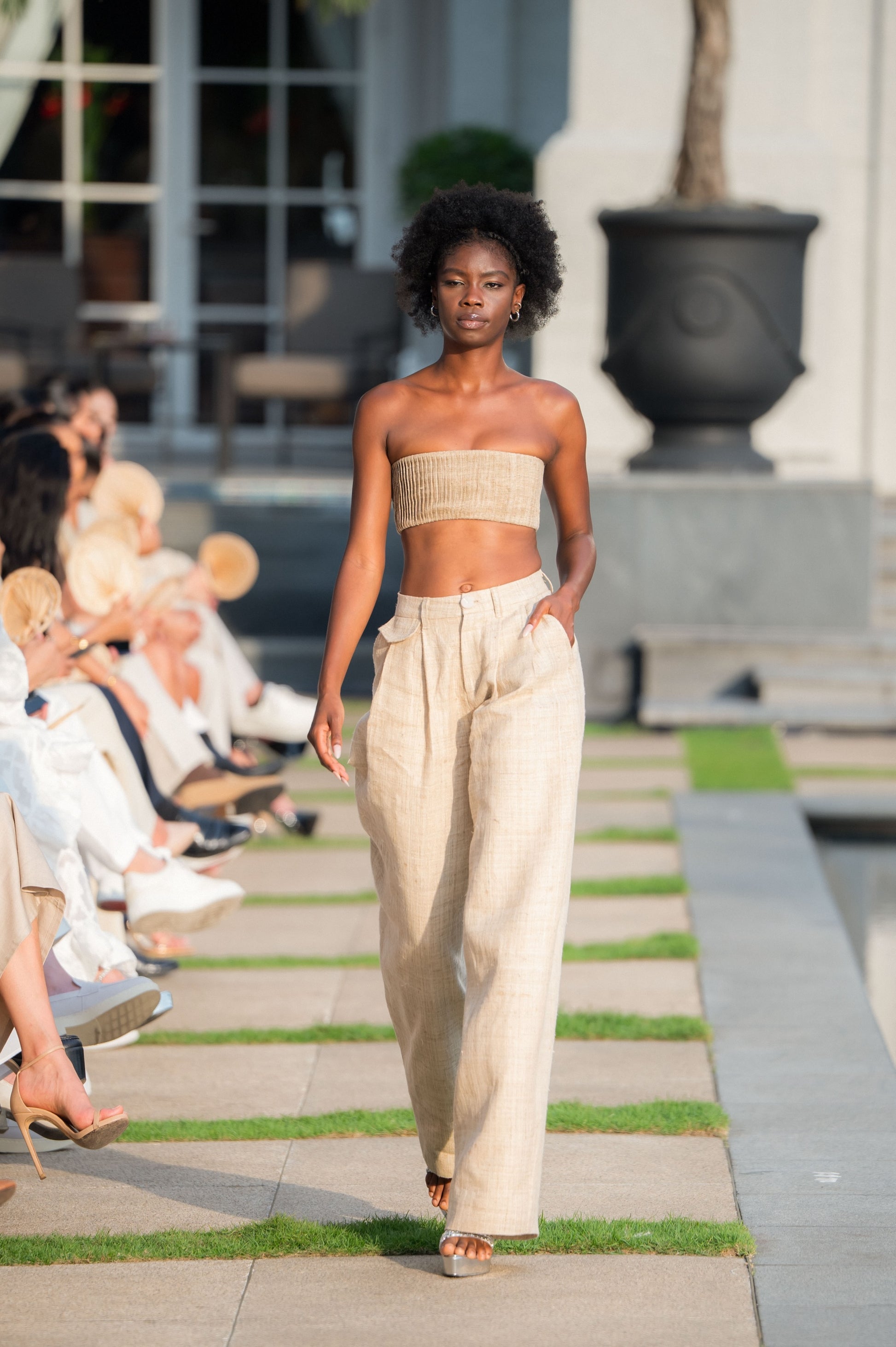 Brevistyla Wide-Leg Trousers