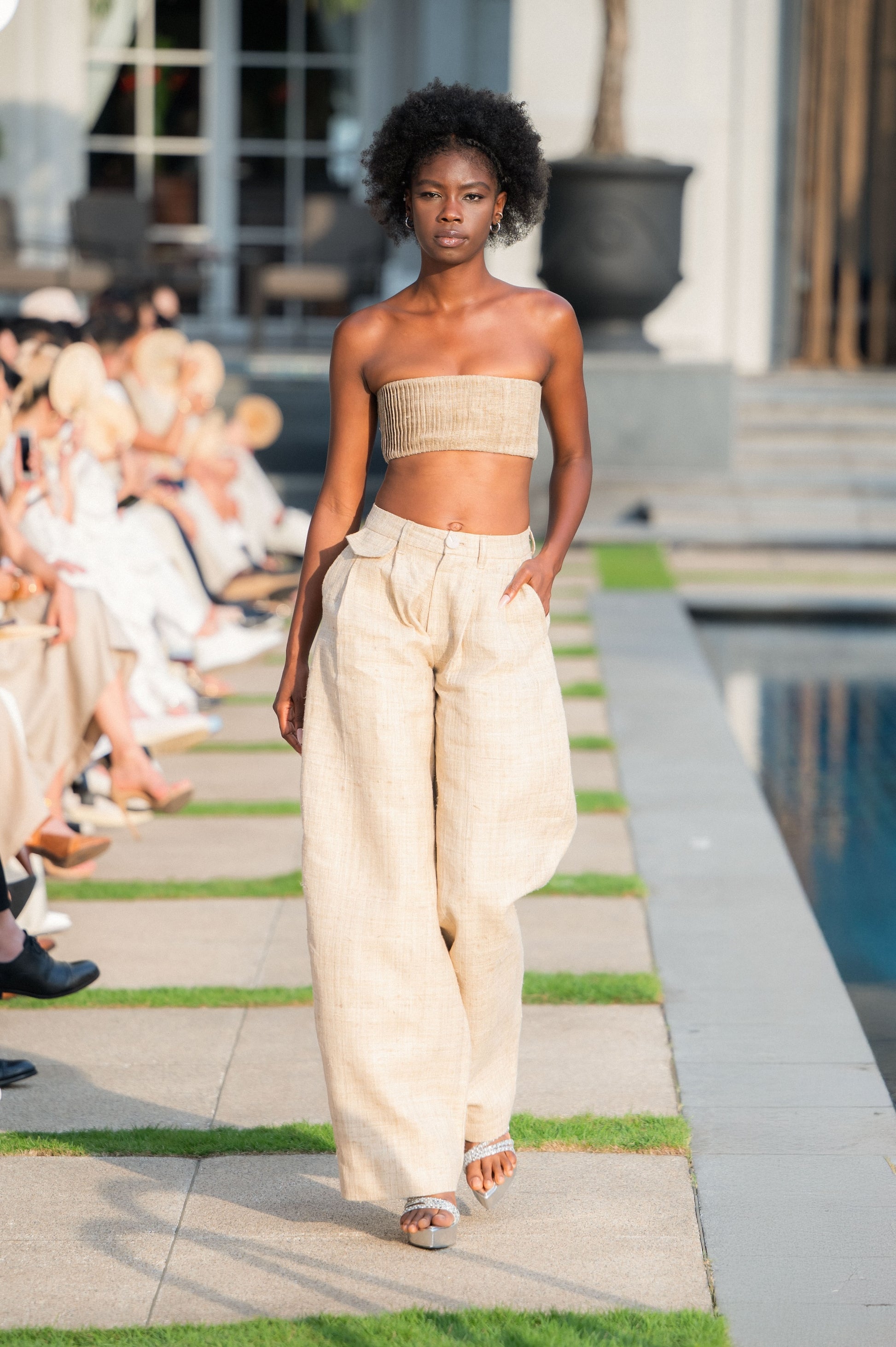 Brevistyla Wide-Leg Trousers