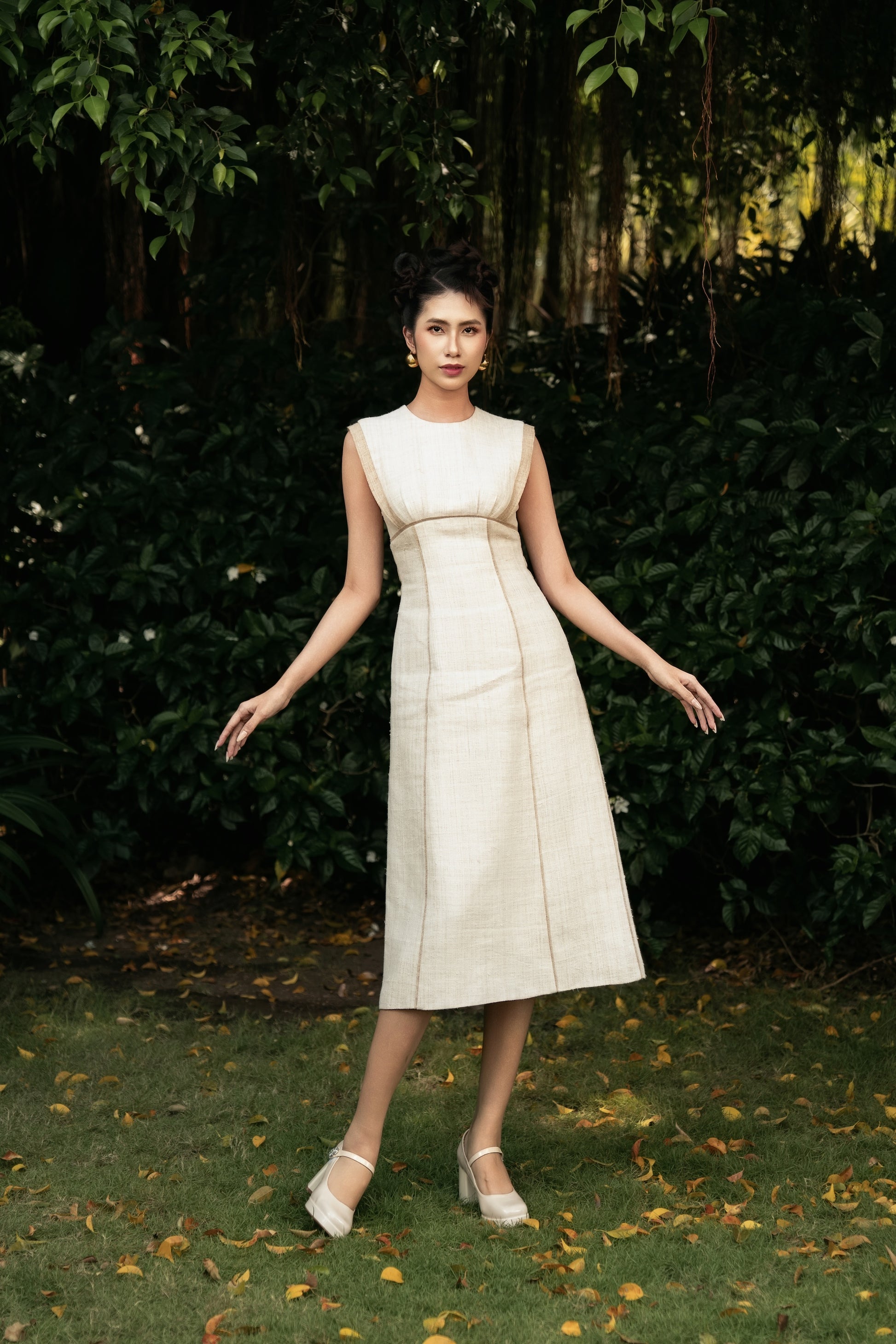Miyagii Sleeveless Midi Dress